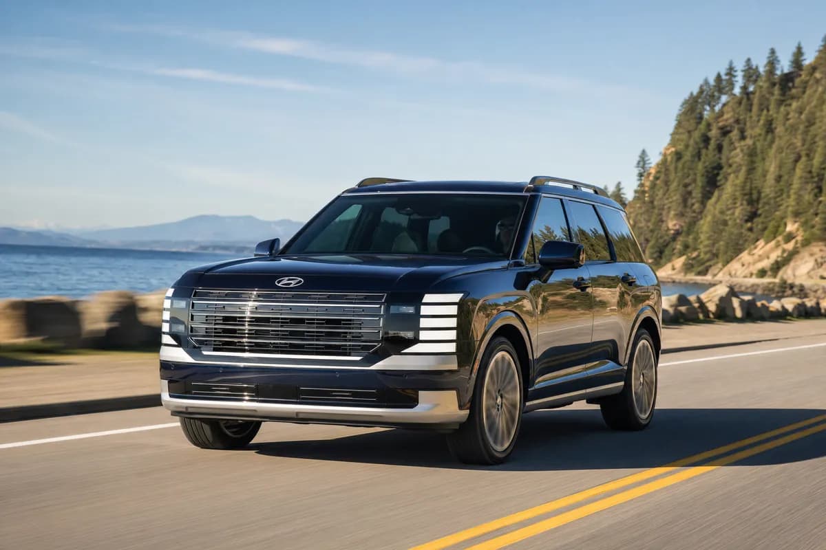 2027 Hyundai Palisade Hybrid First Drive Review: Can Hyundai’s New Three-Row Family SUV Beat the Toyota Grand Highlander Hybrid and Kia Telluride on Efficiency, Space, and Road-Trip Comfort?